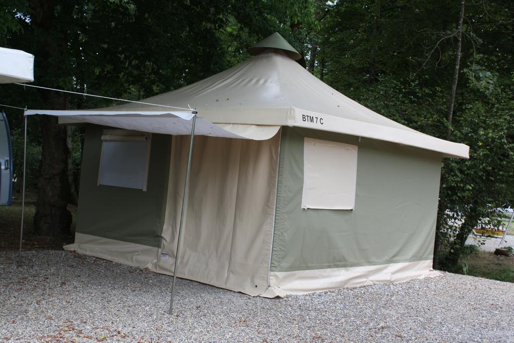 Le Camping Des 3 Lacs Belmont-Tramonet Εξωτερικό φωτογραφία